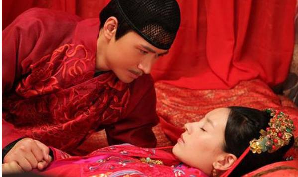 亚瑟王之死：古老婚配表下的王子亚瑟