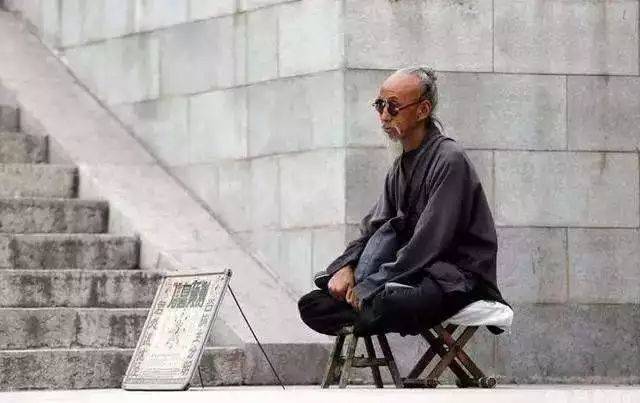 专业的命理学家会告诉你，算命能告诉你会不会离婚吗？