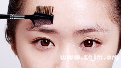 b型血女人的性格特点 B型血女生性格解析