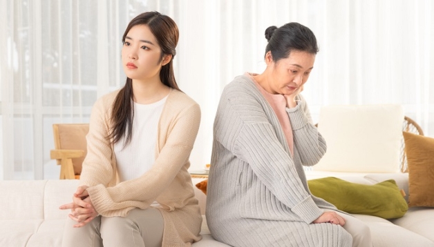 梦见妈妈我俩吵架_梦见和妈妈吵架很凶是什么意思_吵架凶意思梦见妈妈是怎么回事