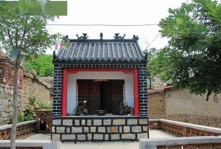 梦见小白狗会说话是什么意思_梦见小白狗_梦里梦见小白狗