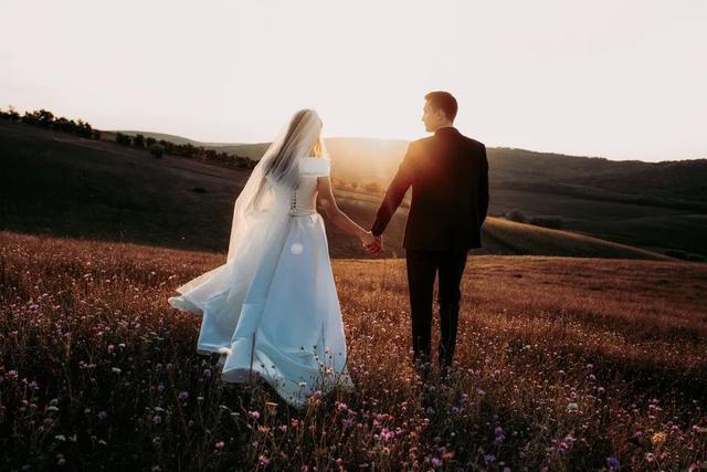 生辰八字合婚选日子_选八字生辰日子合婚好吗_生辰八字择吉日结婚