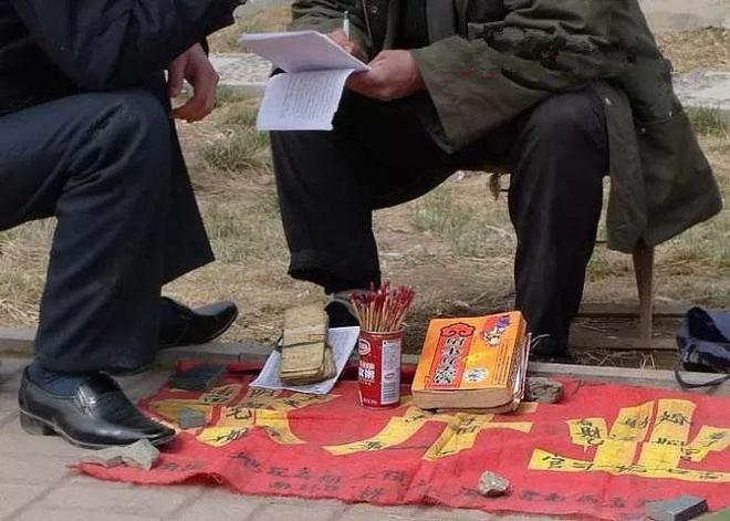 蚂蚁相术_蚂蚁相术面相_蚂蚁相术手相