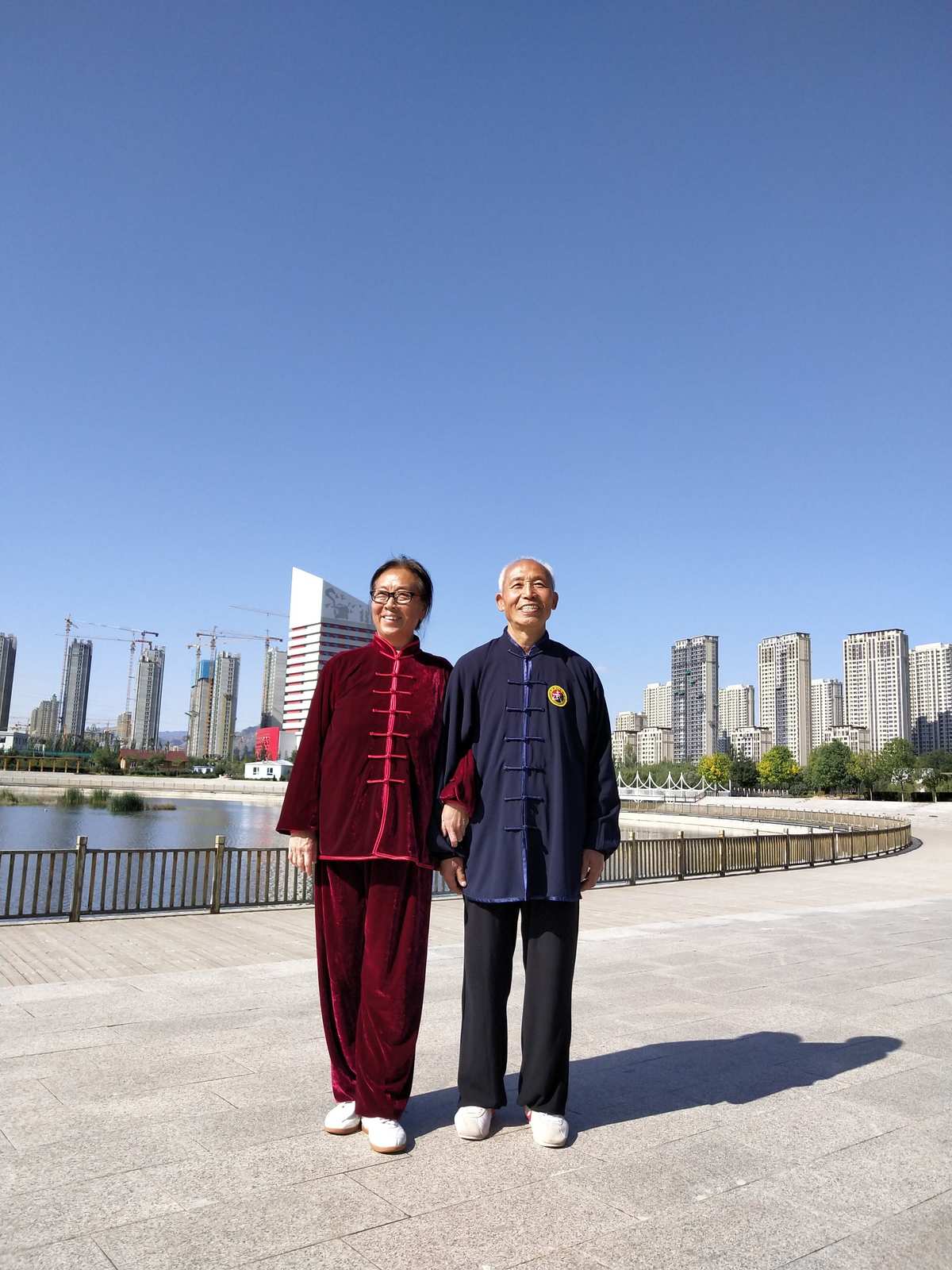 父母宫为空宫是不是死了_父母宫是空宫是死亡的意思吗_父母宫是空宫