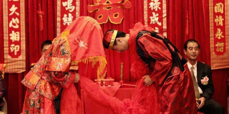 看八字合婚结婚吉日_八字吉日结婚合婚看什么日子_八字合婚算结婚合吉日子