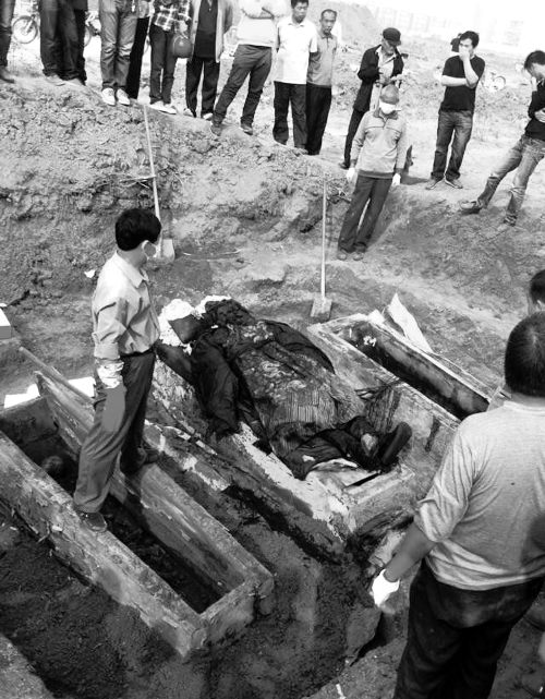 梦见别人抬棺材出殡是什么意思_梦见别人抬棺材出殡是什么意思_梦见别人抬棺材出殡是什么意思