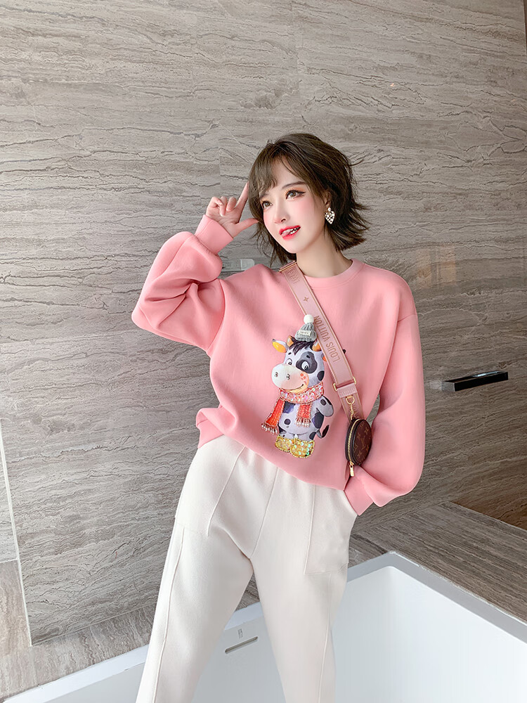 服装的颜色搭配_服装搭配颜色技巧分析_服装搭配颜色技巧