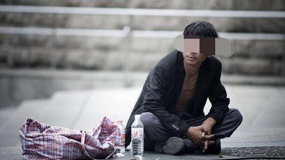 梦见熟人出车祸死了_梦见一熟人出车祸死了_车祸死梦见熟人出殡好不好