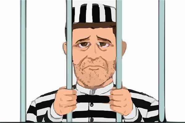 抓警察梦见家人什么意思_梦见警察抓家人_抓警察梦见家人被抓