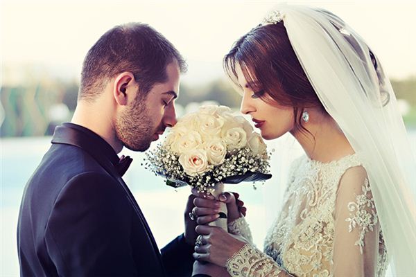 解梦周公结婚梦见死人_周公解梦梦见结婚了_梦见结婚囍