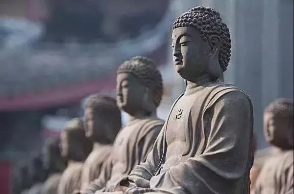 佛说缘分感恩_佛说感恩有缘人的说说_佛说缘分与感恩