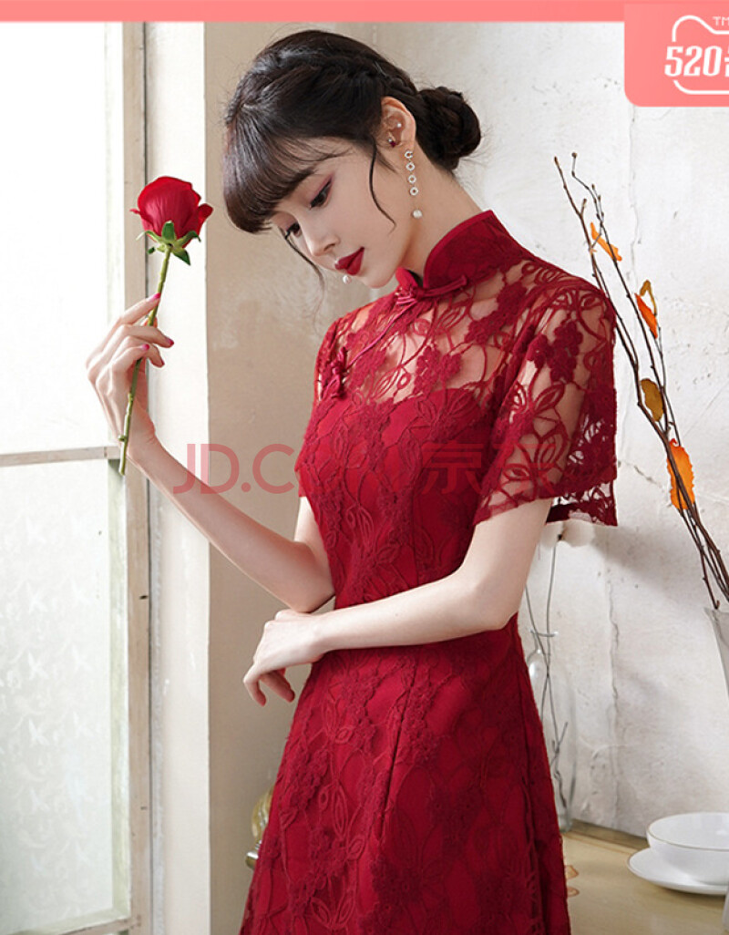 看女人穿衣服_看女生穿衣体现一个人品味_穿衣服的女人才好看