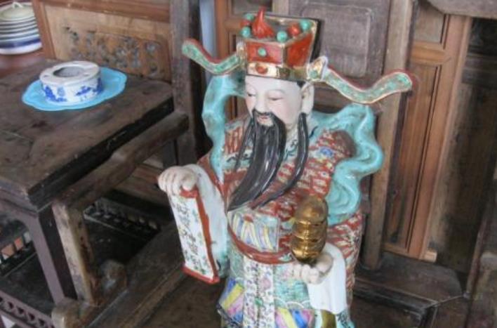 财神摆放的佳位置图 财神适合摆在哪 财神摆放的佳位置图 财神适合摆在哪